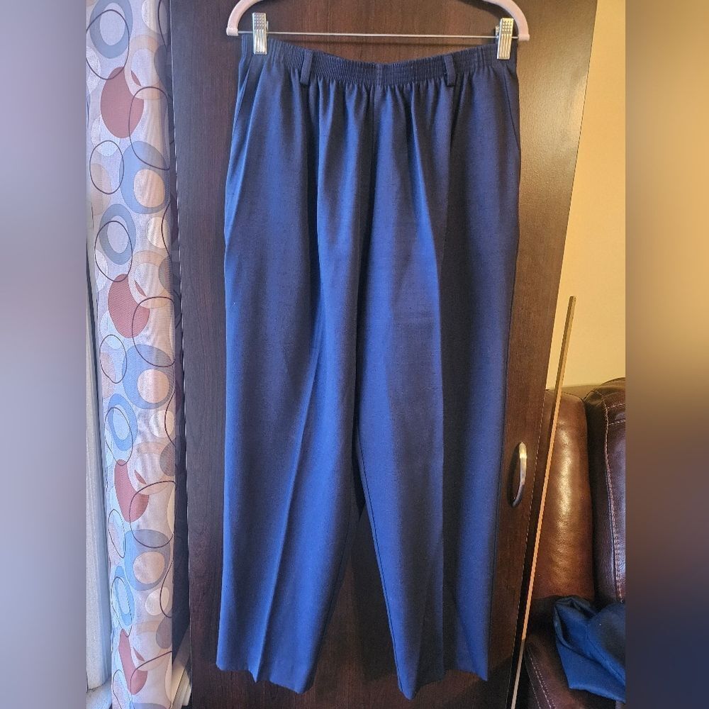 Alfred Dunner Women's Navy Blue Pants With Elastic Waistband Size 18